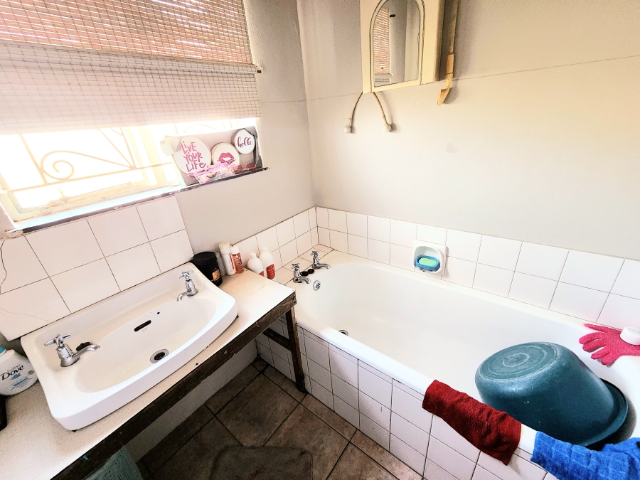 3 Bedroom Property for Sale in Elsies River Western Cape